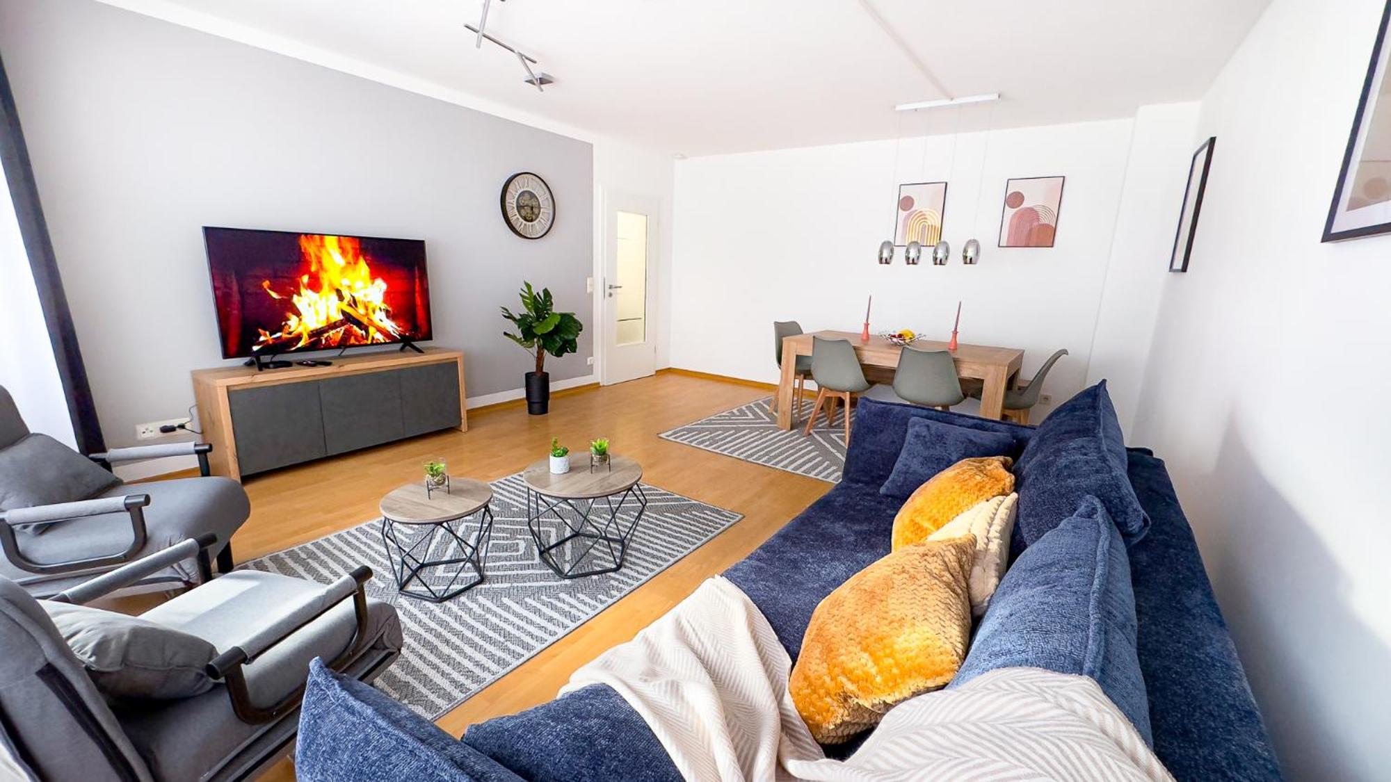 Neu - Zentrum, 3 Zi, Free Tiefgarage, Smart Tv, Wlan Apartment *