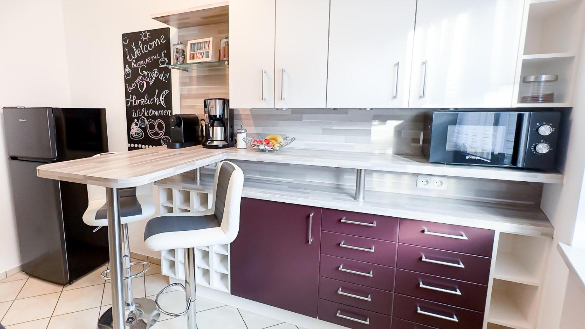 Neu - Zentrum, 3 Zi, Free Tiefgarage, Smart Tv, Wlan Apartment